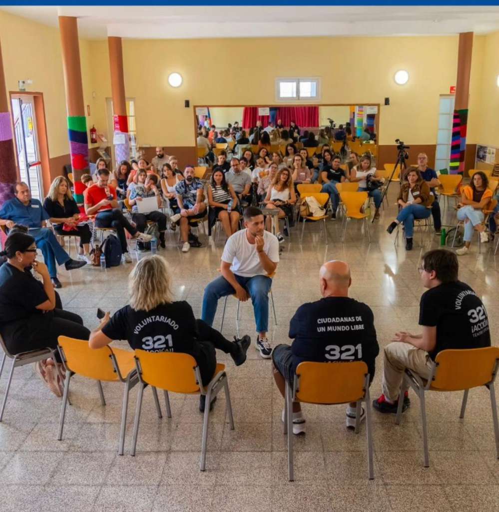 Se trata de una iniciativa orientada a la mejora de los conocimientos relativos a la empleabilidad e intervención comunitaria